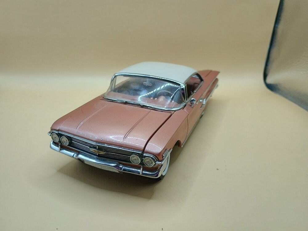 Danbury Mint 1960 CHEVROLET IMPALA SPORT COUPE LE (of 5000) VERY RARE! 1:24